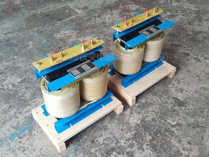 BKDG-100KVA變壓器電壓380V/220V