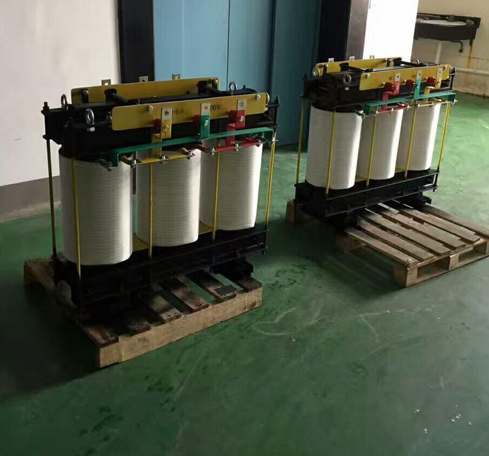 QZB-450KW電機(jī)減壓?jiǎn)?dòng)自耦藕變壓器380V/660V降壓?jiǎn)?></div>
        <div   id=