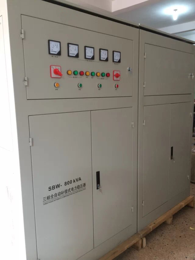 800千瓦穩(wěn)壓電源SBW-800KVA三相升壓補償式車間穩(wěn)壓器