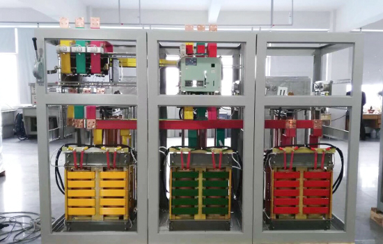 SBW-F-1500KVA/KW三相全自動(dòng)補(bǔ)償式大功率電力穩(wěn)壓器