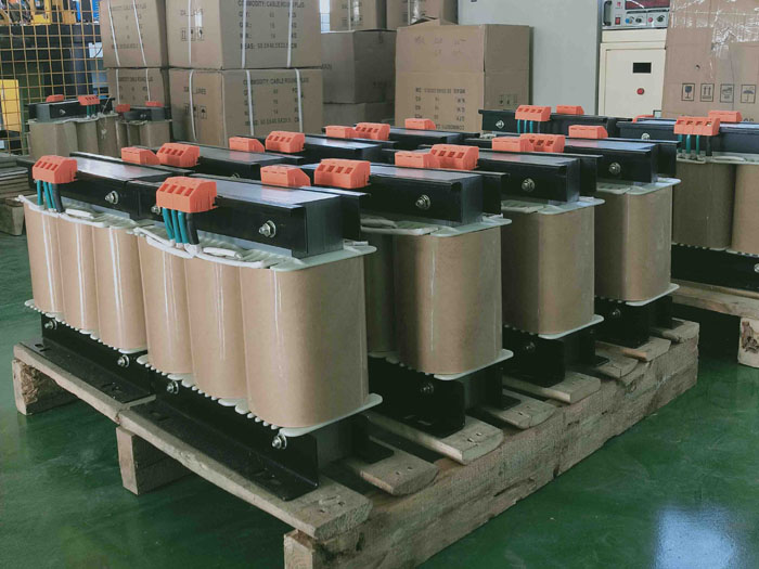 三相30KW光伏太陽(yáng)能升壓變壓器380V變315V轉(zhuǎn)400V 220V 270V